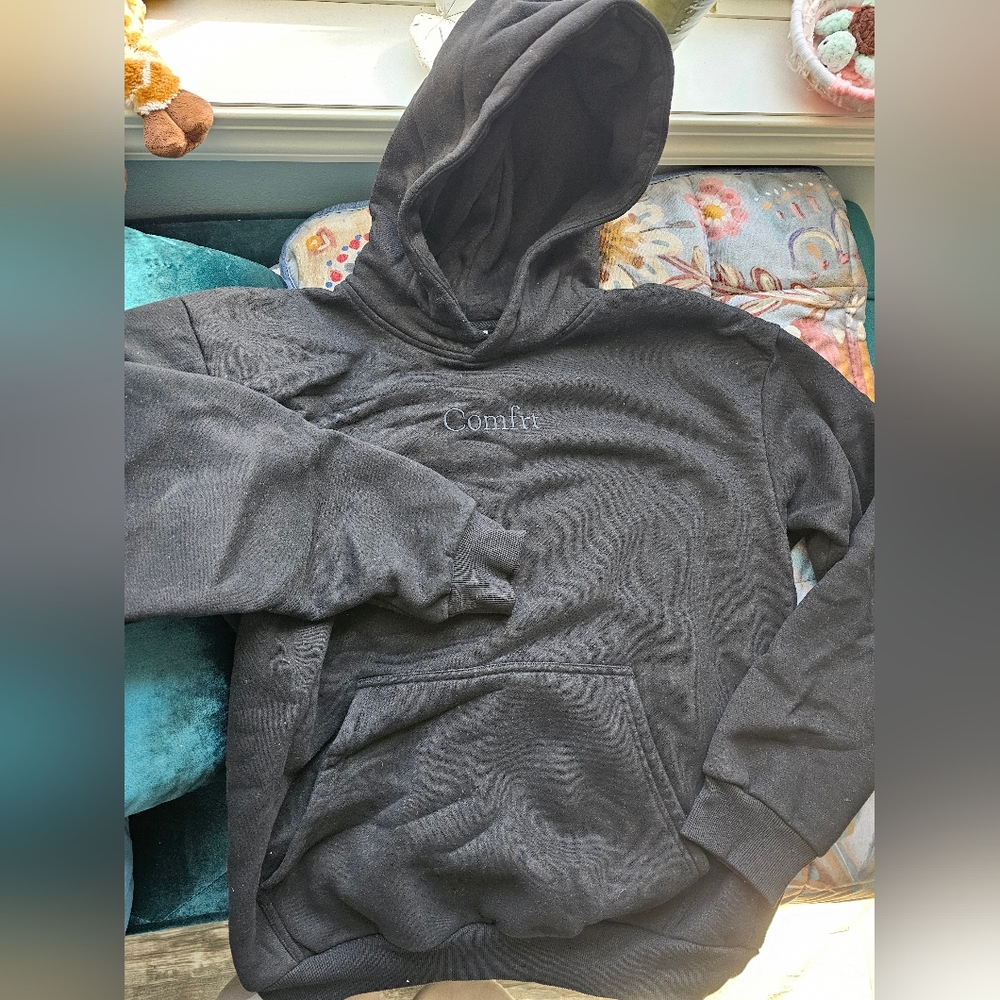 Comfrt Black Hoodie